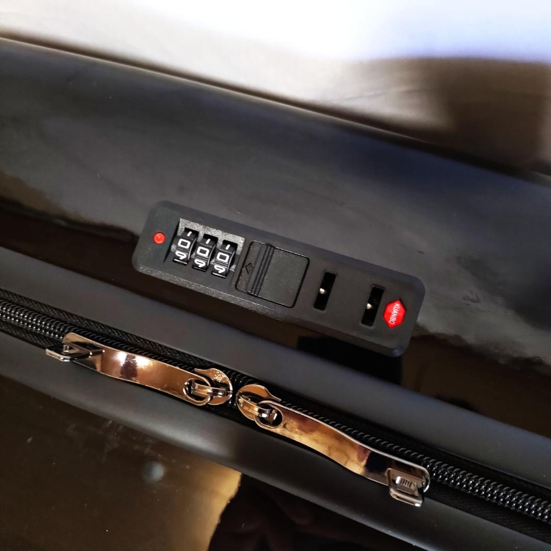 メルセデス・ベンツ ダイヤルロック スーツケース 機内持込 出張 キャリー 黒