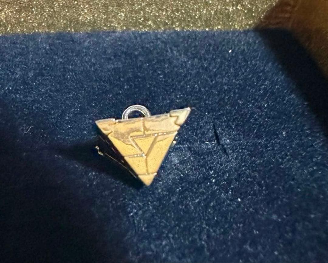 遊戯王　千年パズル　ネックレス　ペンダント　黄金櫃　千年アイテム