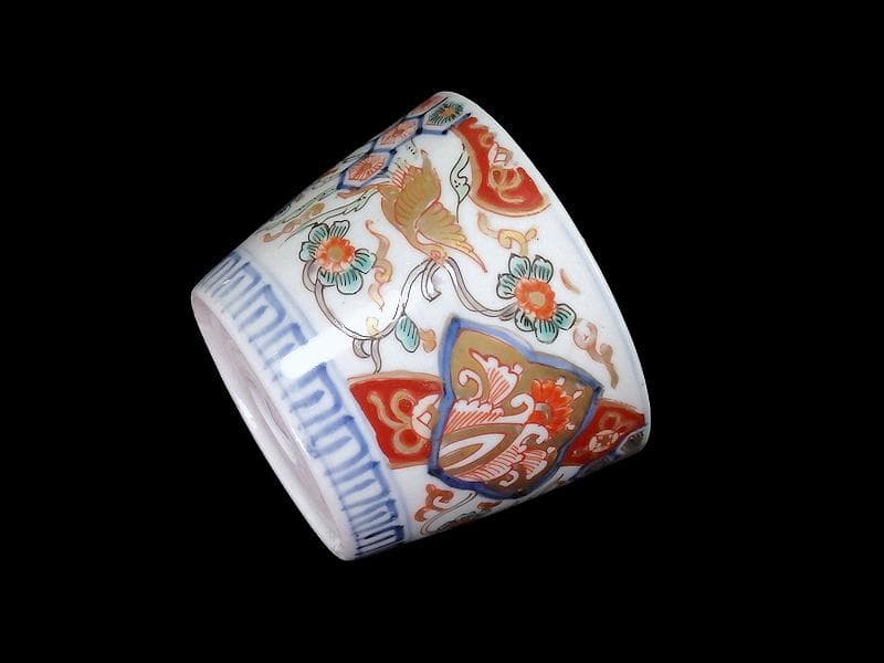 古伊万里　花に七宝紋　菊花四方襷紋に鳳凰の図　蕎麦猪口　E209AS-CXg