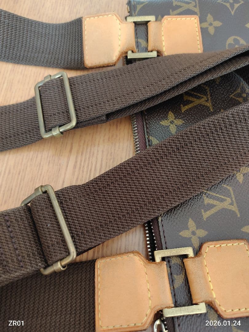 ルイヴィトン　ポシェットボスフォール　モノグラム　ショルダーバック