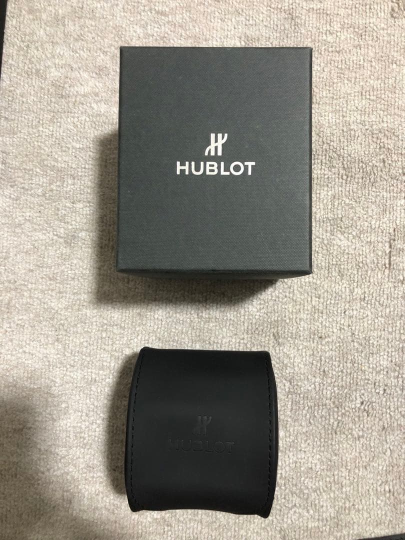 HUBLOT クラシックフュージョン チタニウムブラックシャイニー 日本限定