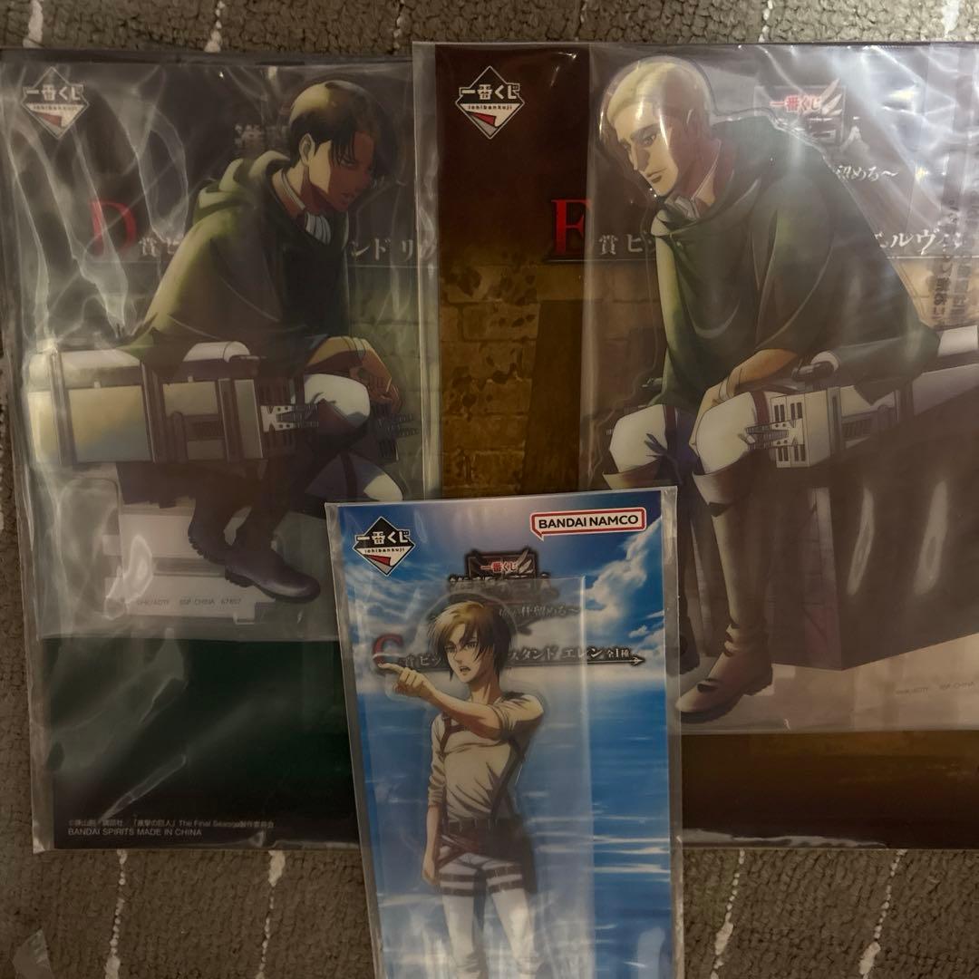 進撃の巨人　一番くじ　獣の巨人　　フィギュア　超大神巨人　ラストワン　リヴァイ