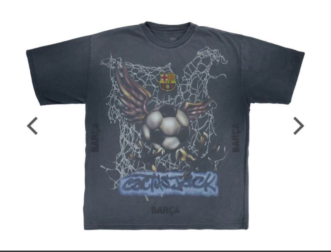 Travis Scott × FC Barcelona コラボ Tシャツ