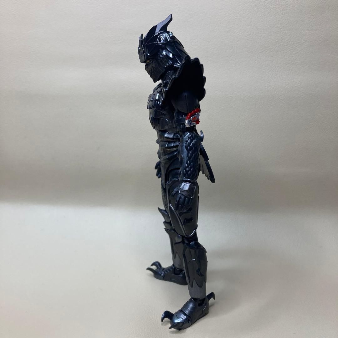 S.H.Figuarts カラスアマゾン　仮面ライダーアマゾンズ　Crow