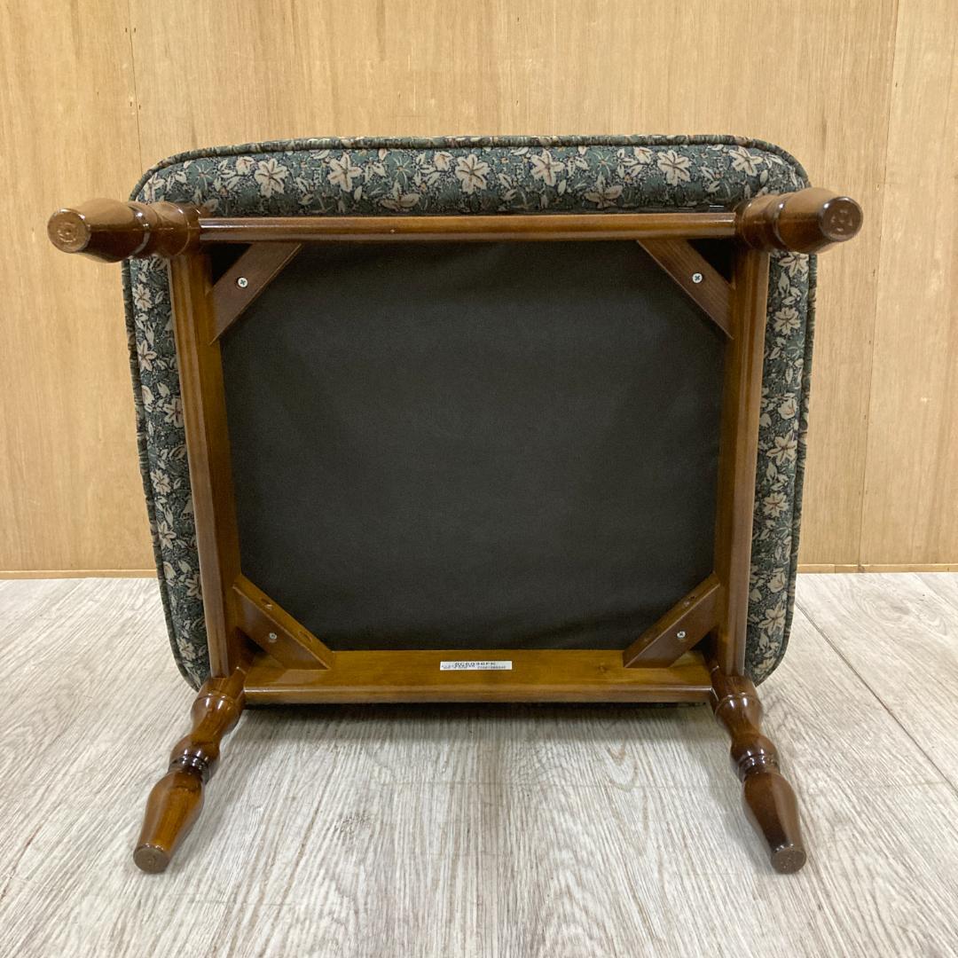 Pepsi Planet様用【カリモク】コロニアル スツール　オットマン