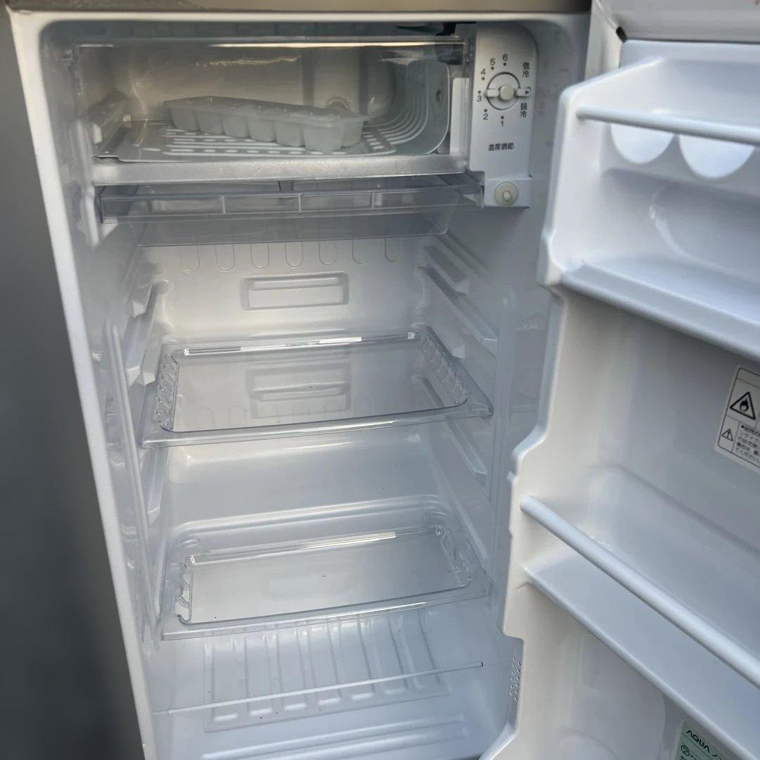 ♥️送料無料♥️AQUA 冷蔵庫 75リットル AQR-81E
