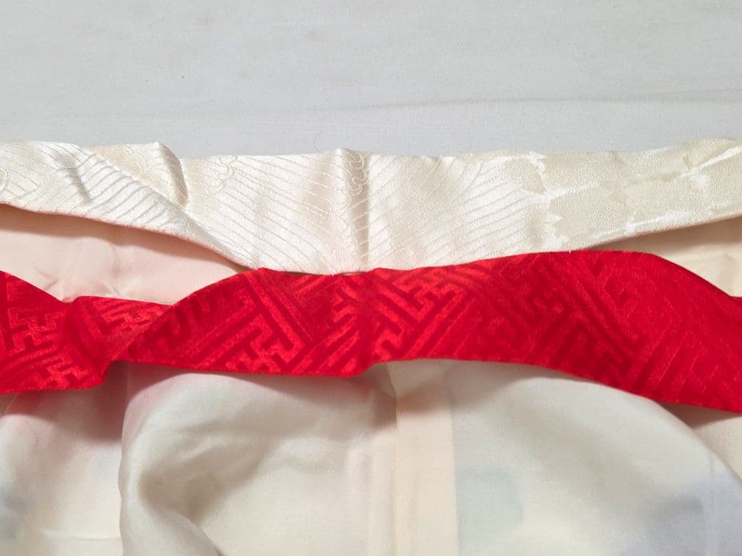 B 美品 豪華 雲取花模様 金駒刺繍 金彩 絞り 正絹 振袖 成人式 着物