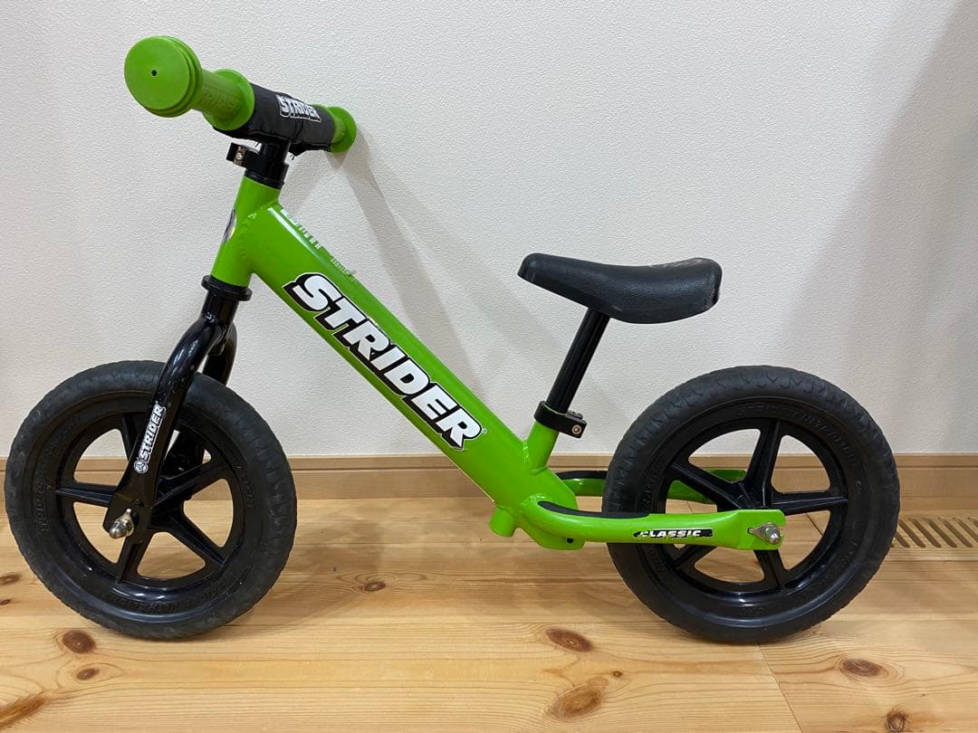 STRIDER バランスバイク グリーン 12インチ
