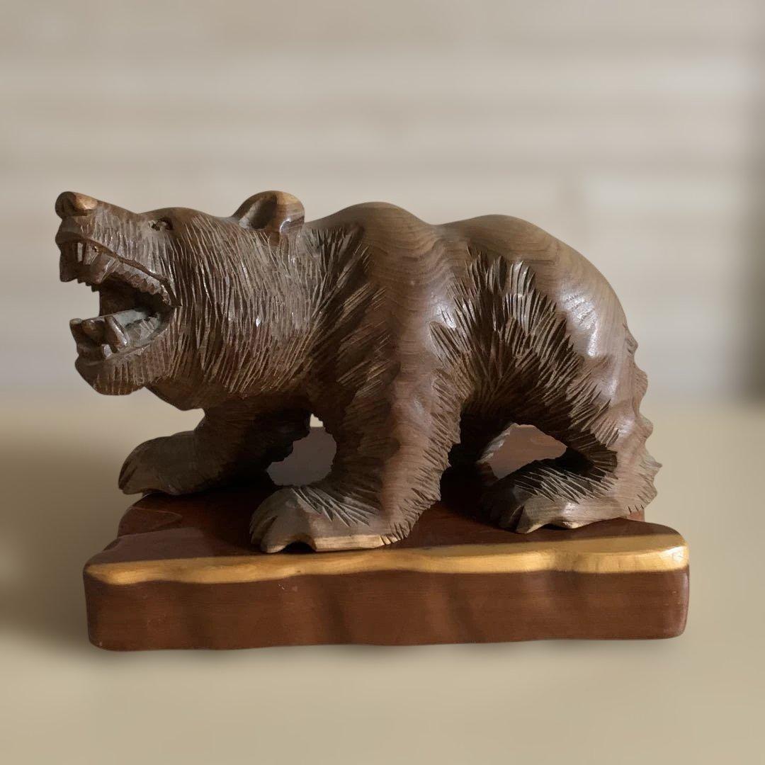 古民家インテリアにオススメ！　昭和時代の木彫りの熊