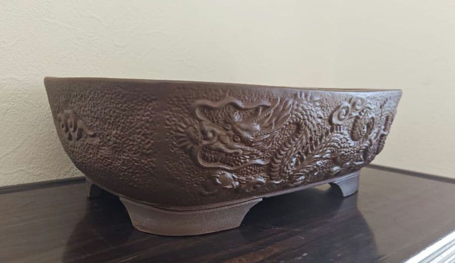 ドラゴン彫刻の陶器の盆栽鉢 約41cm×32cm×13cm　落款あり