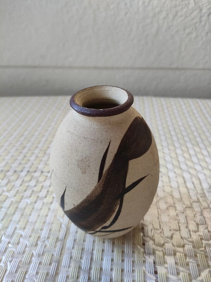 ●中国製 大魚図 陶器壺 縁起物 商売繁盛 富貴 風水 花器