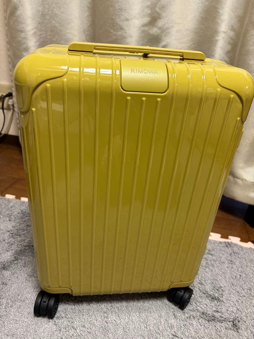 RIMOWA エッセンシャルキャビン