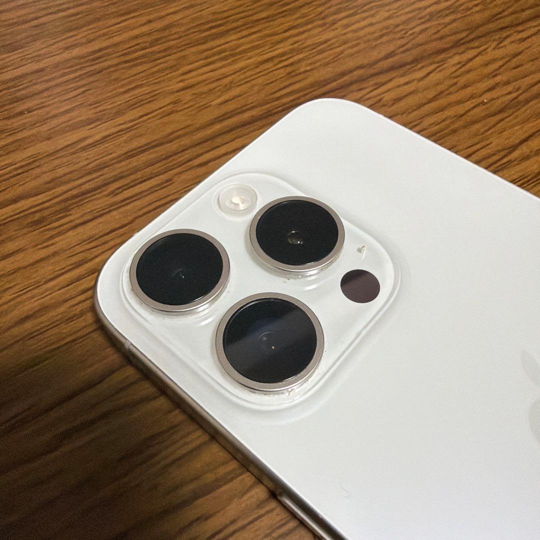 Apple iPhone 15 Pro ホワイト 本体のみ　256gb