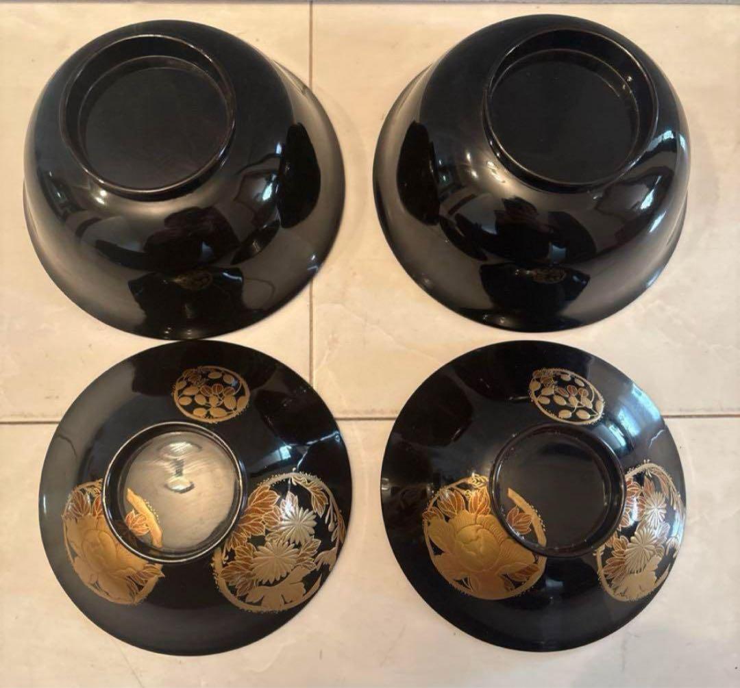 芸術的な蝶々とふんだんに使われた金彩が美しい豪華絢爛な木製輪島漆塗りお椀2客