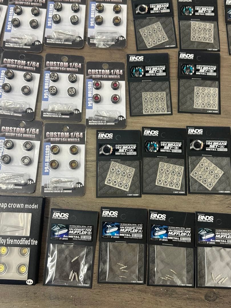 い*そ様 新品未使用！1/64スケール　チューニングパーツ BNDS ホイールマ