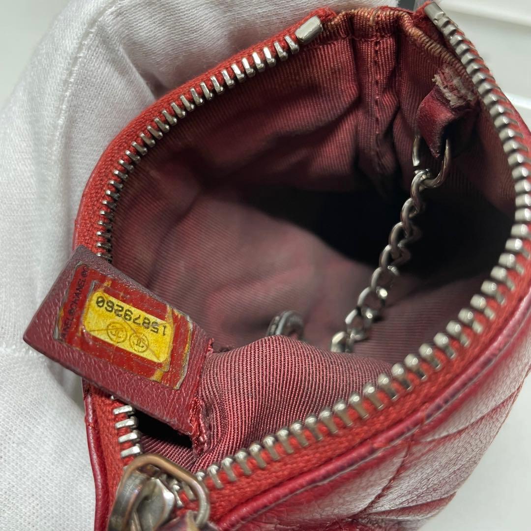 n*i様 CHANEL 赤 レザー ケース　マトラッセ