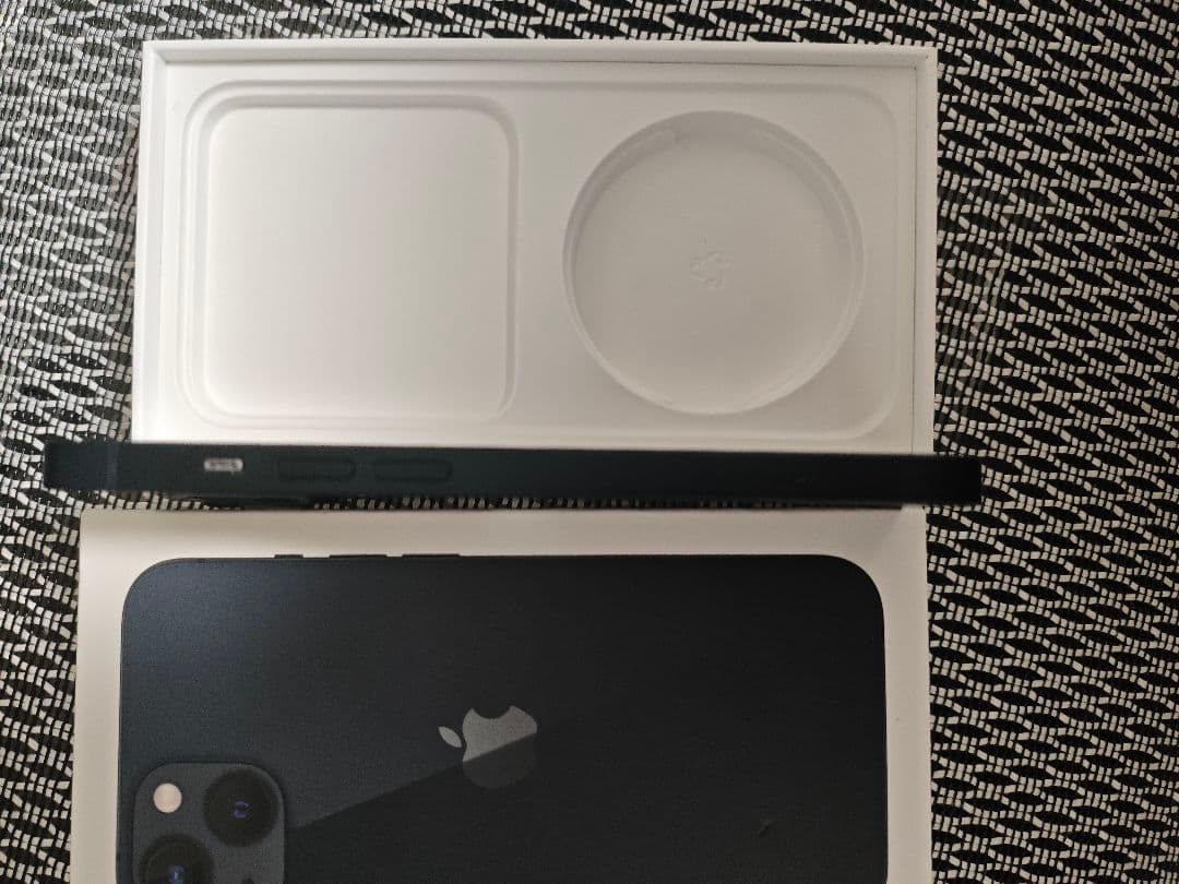 Apple iPhone 13 128gb ミッドナイト 本体