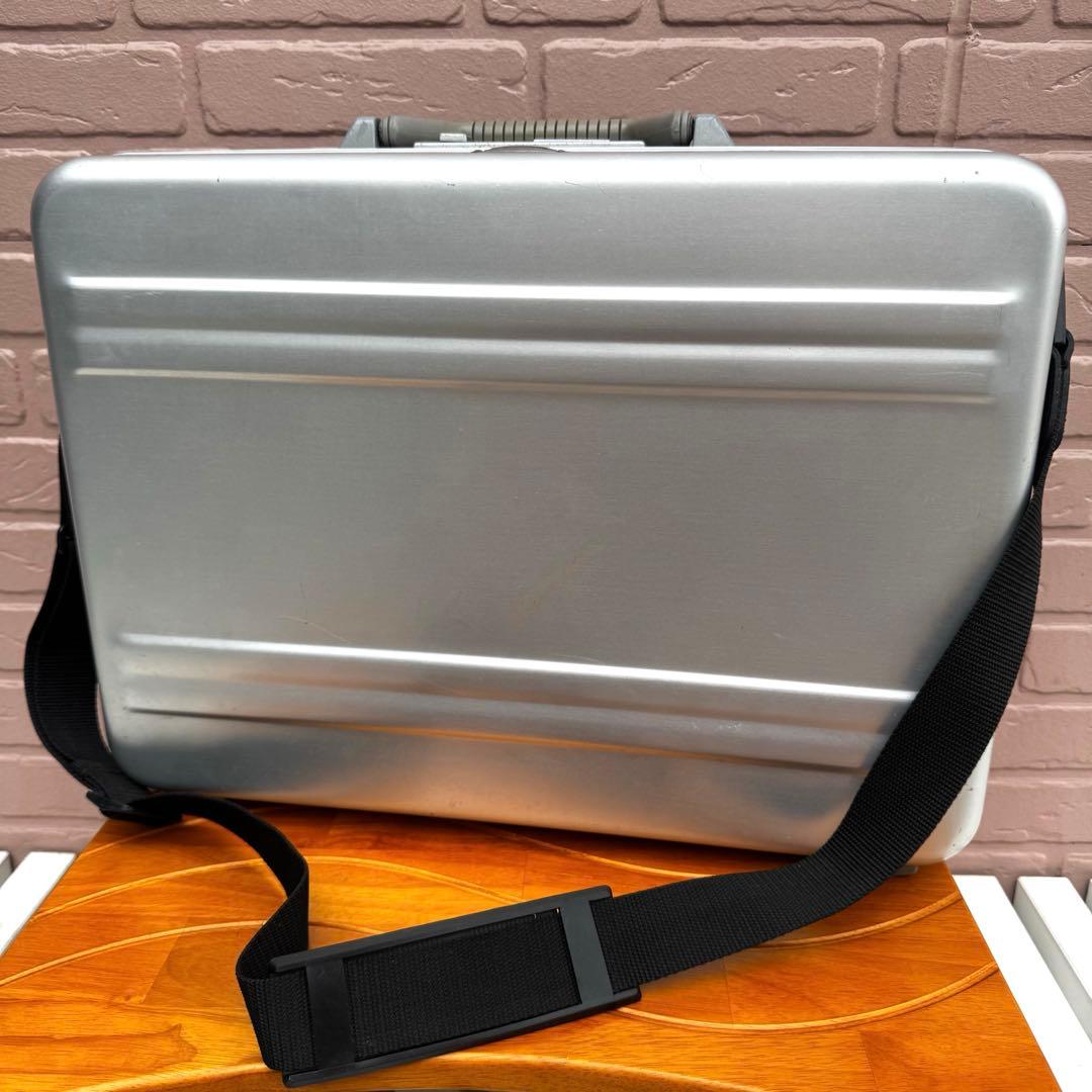 【廃番】ゼロハリバートン 2way アルミニウム アタッシュケース A4
