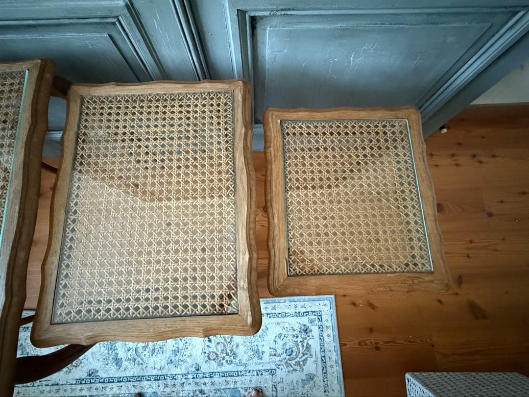 【値下げ】フランスアンティーク　ガラス天板のネストテーブル　猫脚