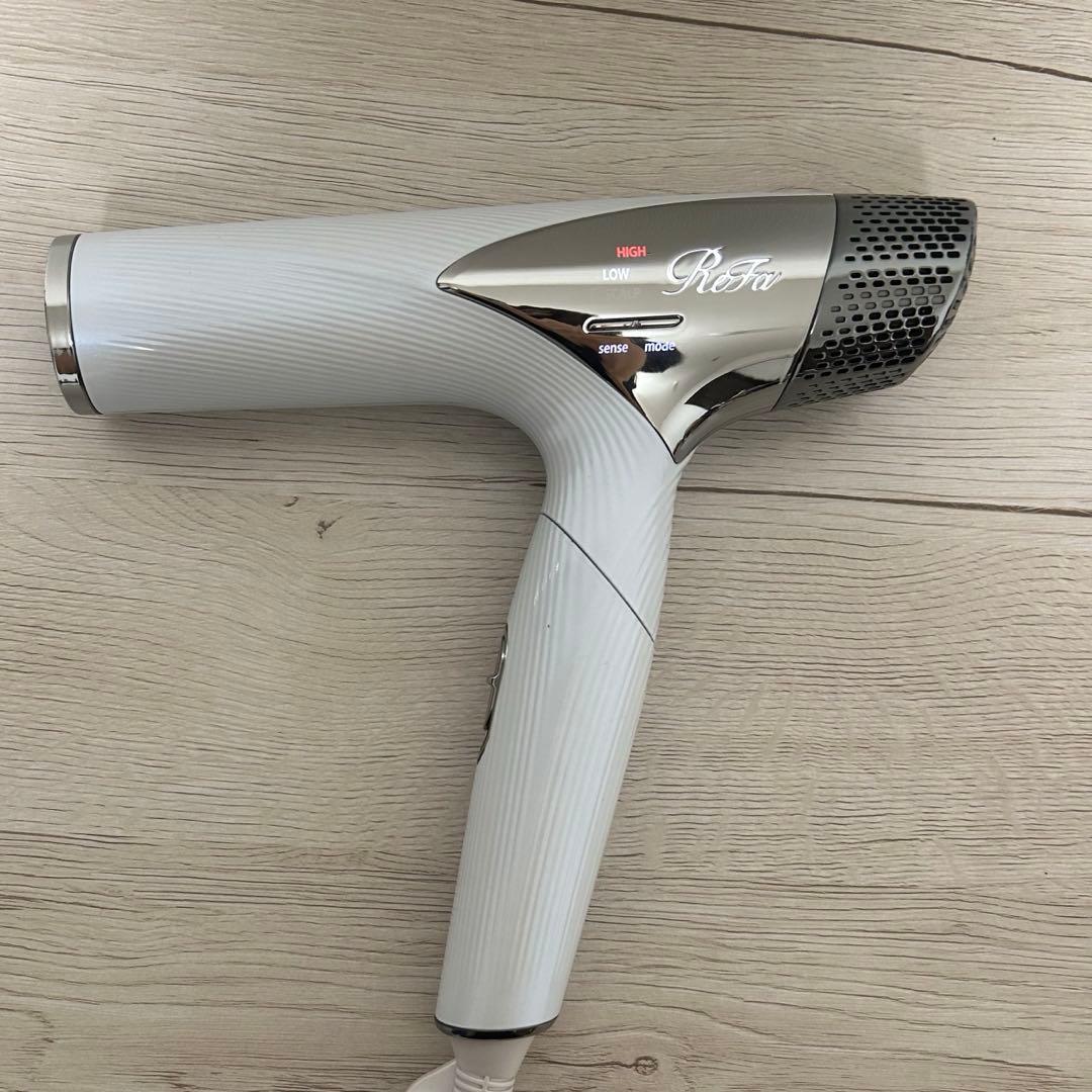 リファ BEAUTECH DRYER SMART ホワイト　RE-AN-02A