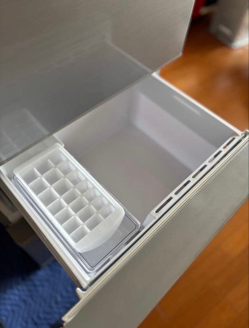 【値下げしました】アクア 3ドア冷蔵庫 AQR-27H 送料込