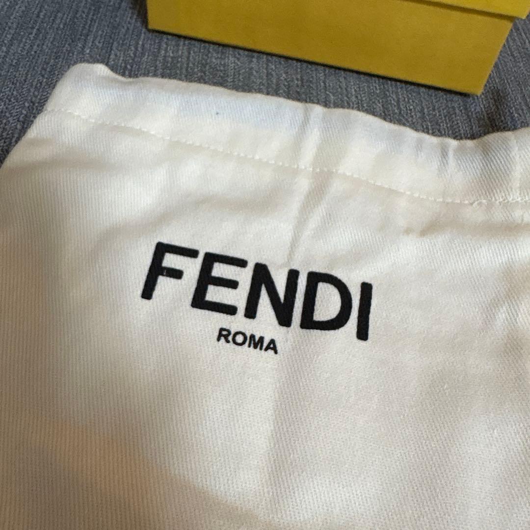 FENDI フェンディ ピーカブー ケース