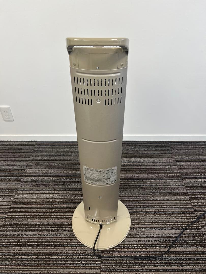 遠赤外線￼スリムカーモンヒーター￼￼