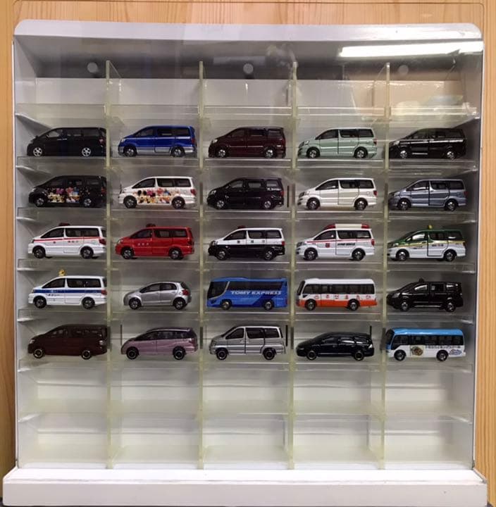 トミカ アルファード コレクションケース付き