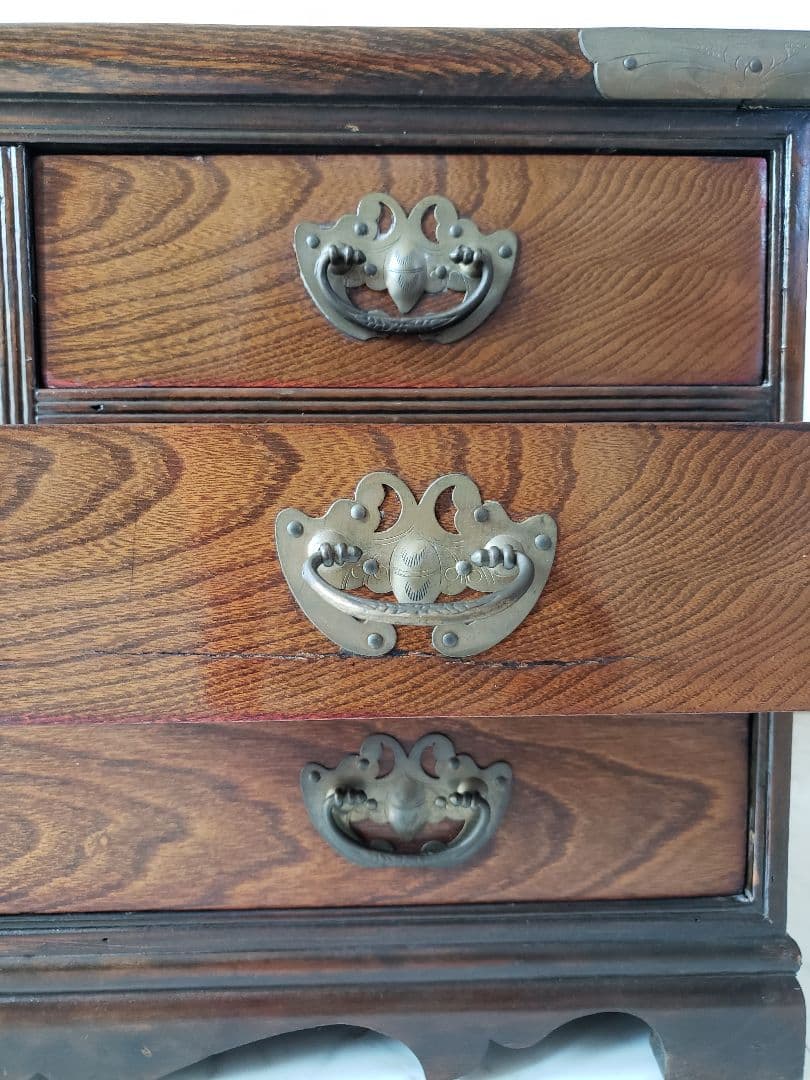 【昭和レトロ】木製家具　和風家具　民芸風　小引き出し　収納棚　木製模様の箪笥