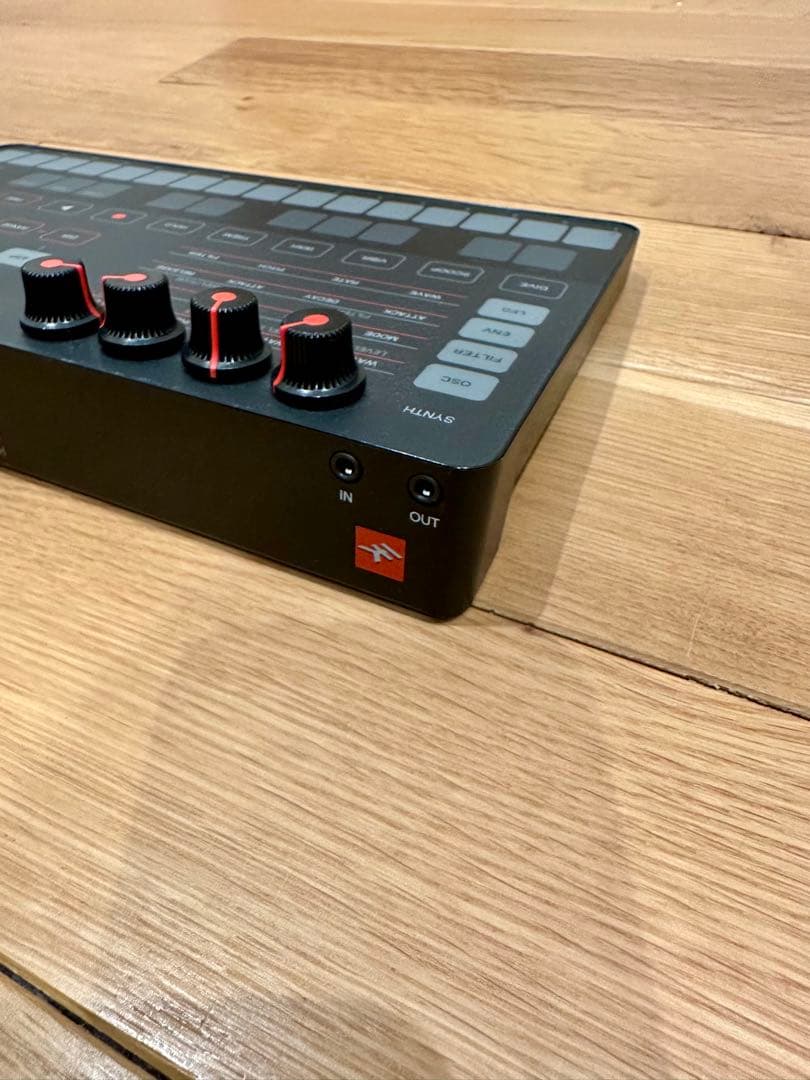 鍵盤楽器 IK Multimedia UNO Synth