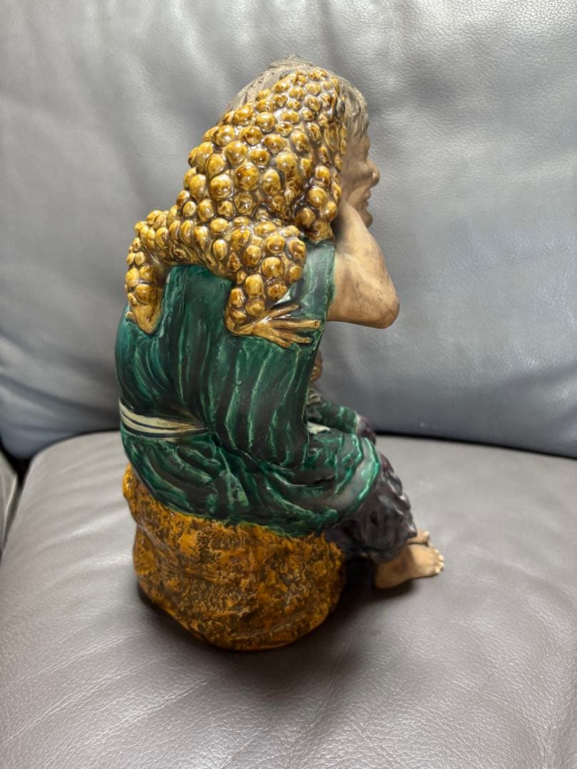 おばあさんとカエル　置物