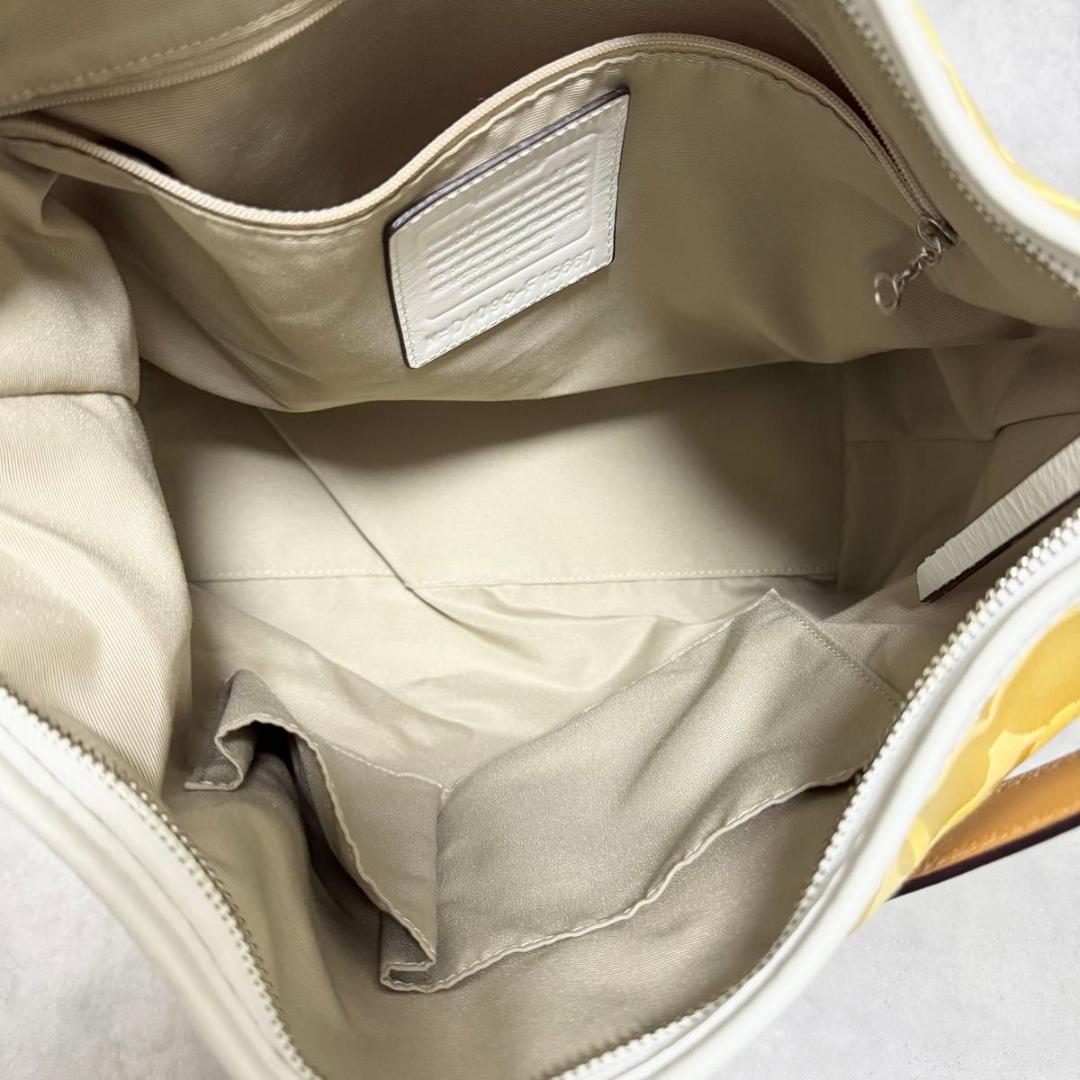 バッグ Rare COACH Yellow Signature One Shoulder