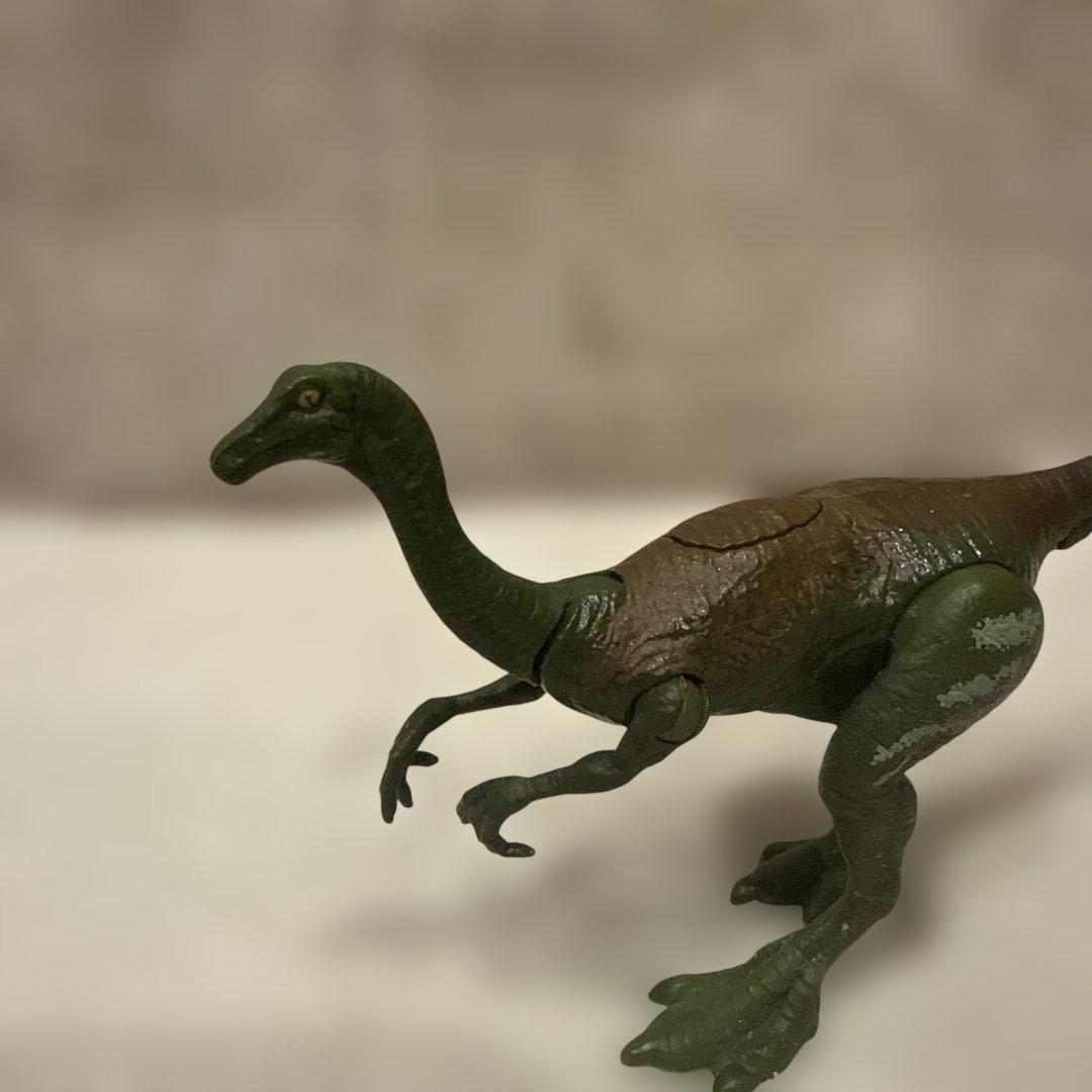 ジュラシックワールド 恐竜4体