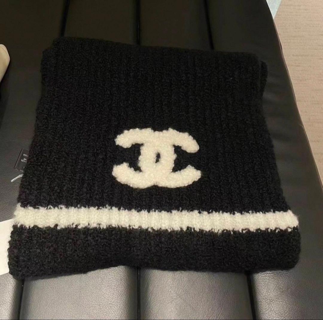 CHANEL ブラック ホワイト マフラー