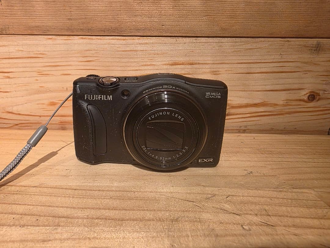 デジタルカメラ Fujifilm FinePix F770EXR 15MP