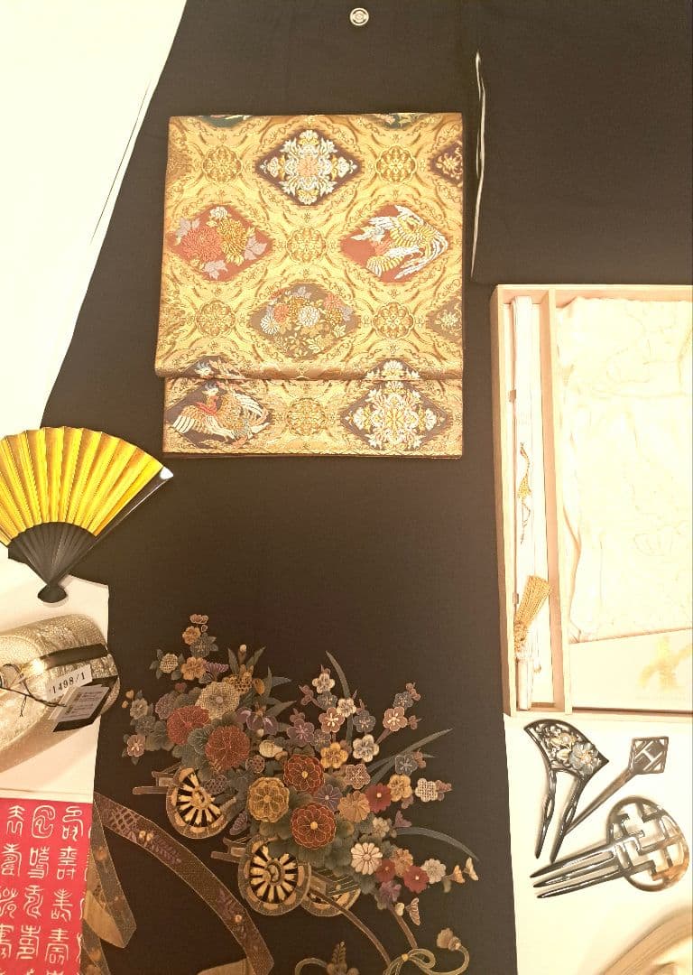 美品❇️豪華黒留袖　総刺繍　志都香織物高級袋帯　比翼仕立て　 ５つ紋　フルセット