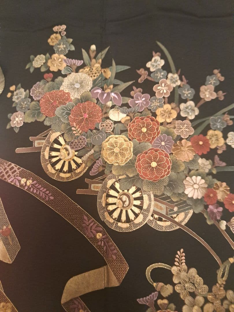 美品❇️豪華黒留袖　総刺繍　志都香織物高級袋帯　比翼仕立て　 ５つ紋　フルセット