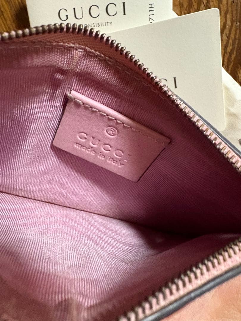 GUCCI いちご柄 ケース✨キーリング付✨美品