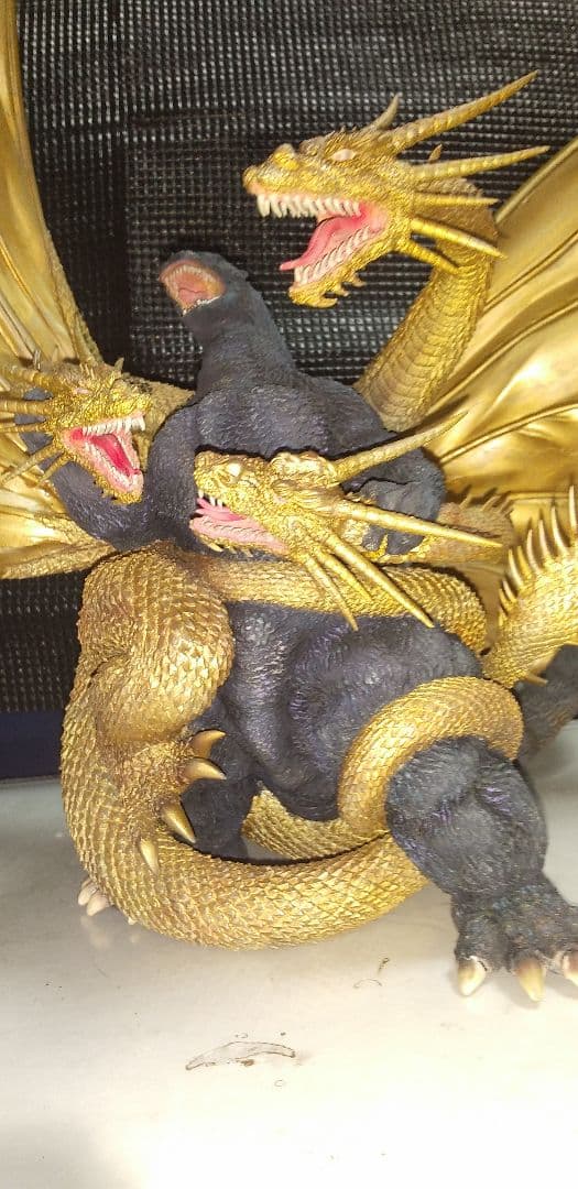 キングギドラ、酒井ゆうじ！