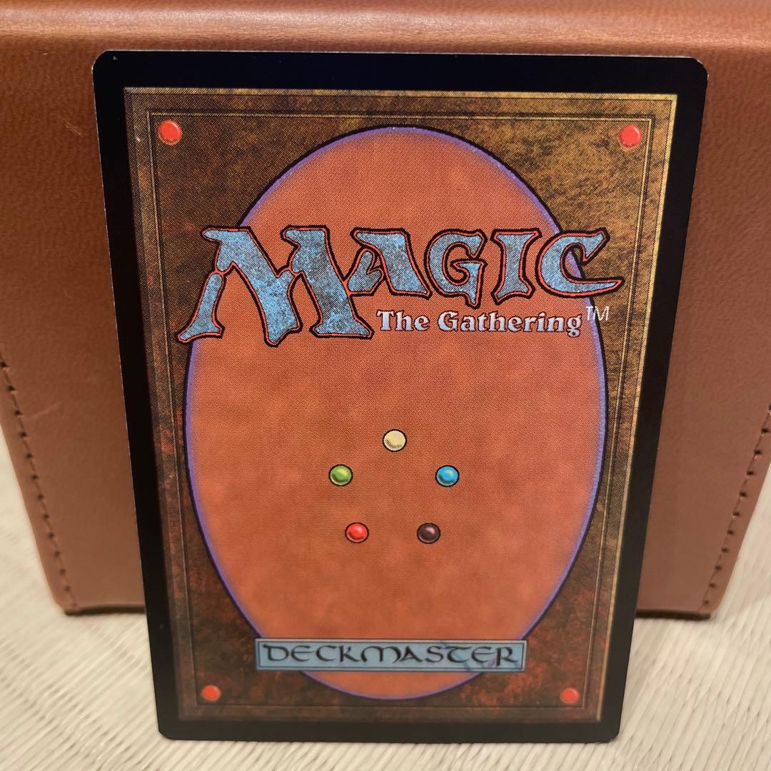 古えの墳墓　英語版