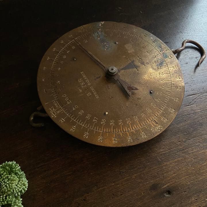 イギリスアンティーク　ハンギングスケール　真鍮製　SALTER社　ブロカント