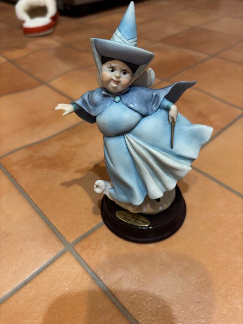 アンティーク　置物陶器　眠れぬ森の美女　メリーウェザー