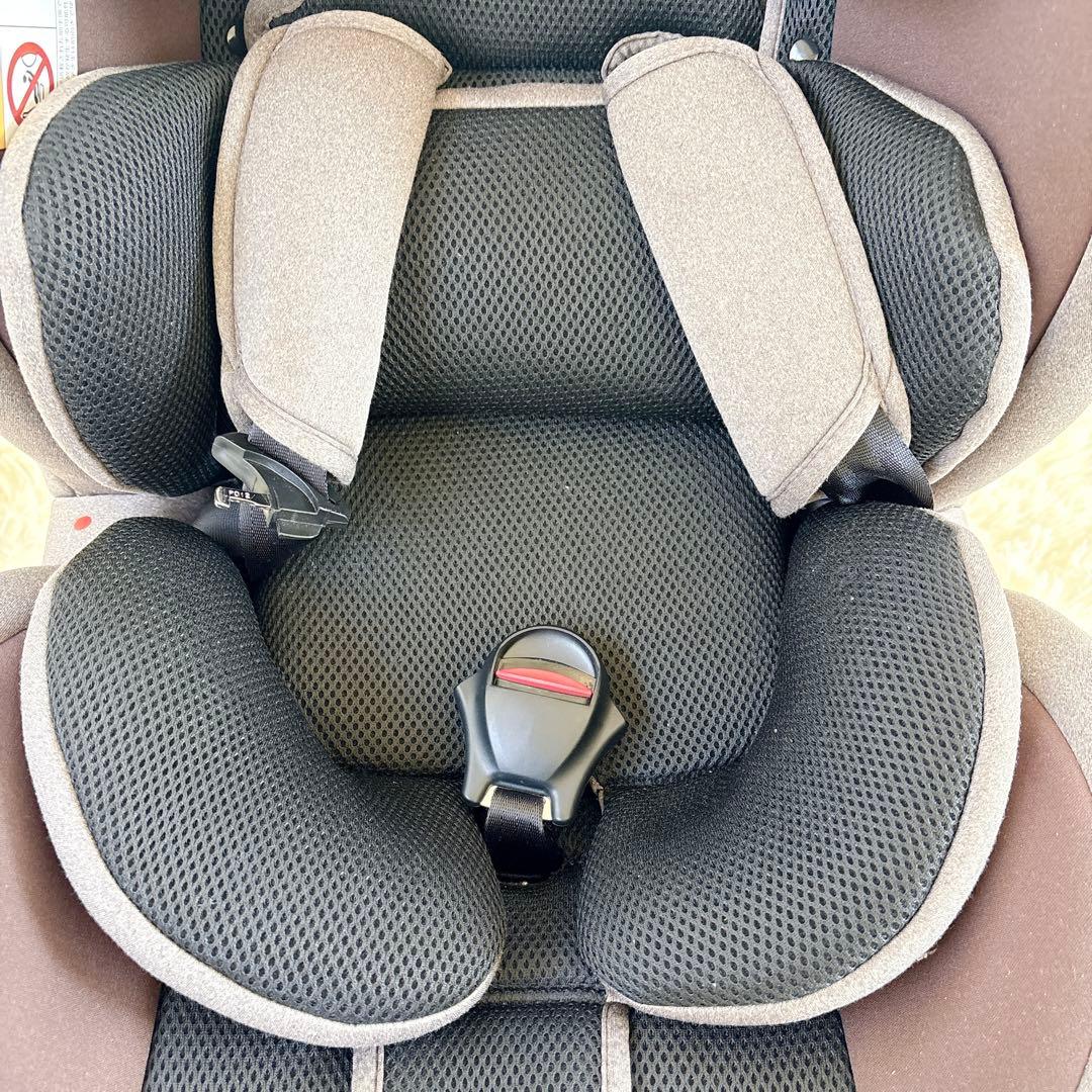 Nebio TurnPit ネビオターンピット ISOFIX 黒　新生児〜11歳