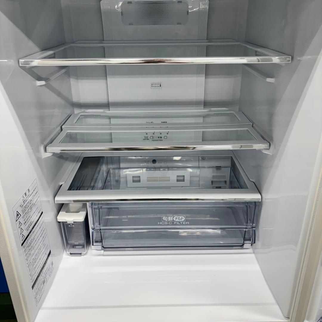 527AQUA 1〜4人暮らし用　大型冷蔵庫　200L強　自動製氷　右開き　小型