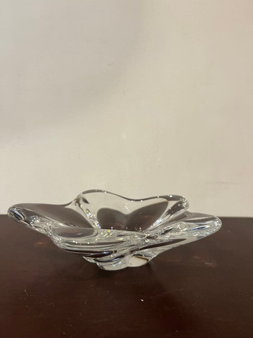 バカラ　クリスタル　透明ガラス　フラワー花型皿