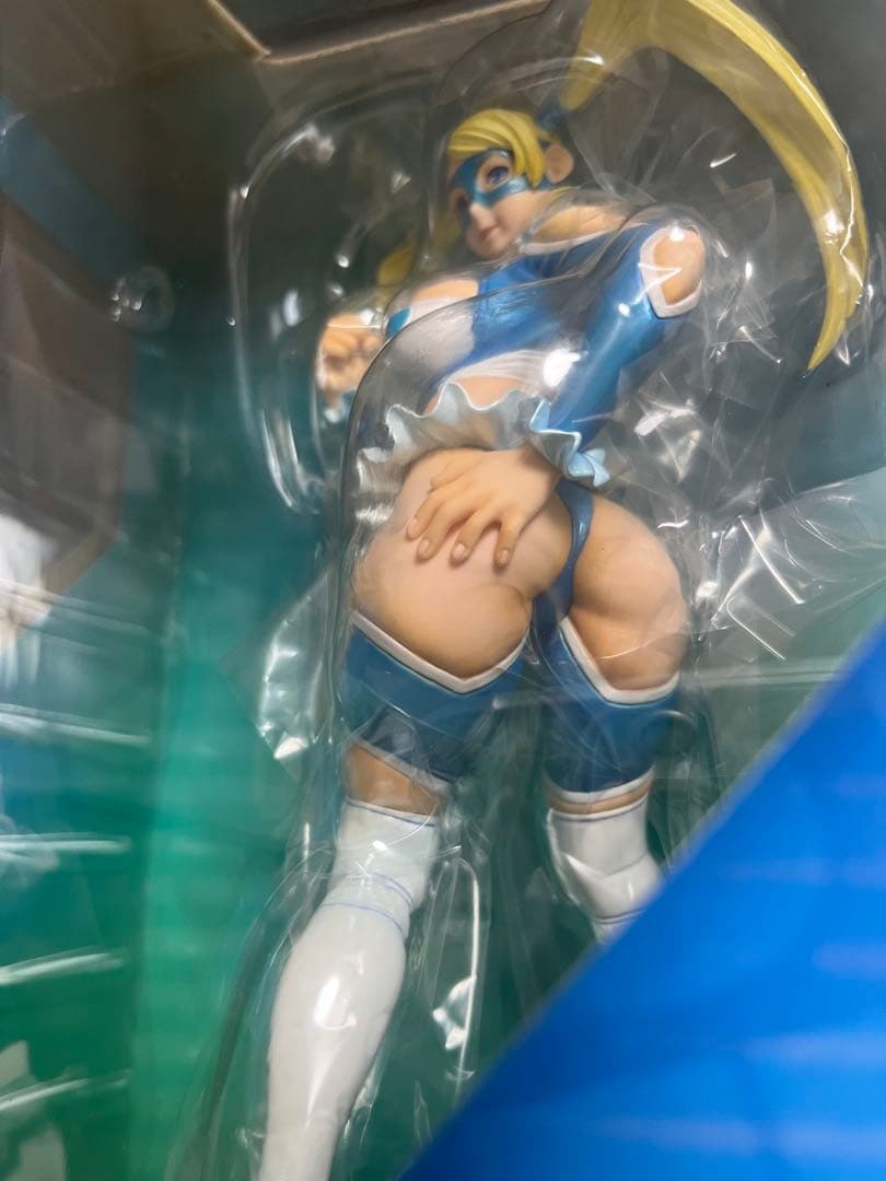 レインボー・ミカ カプコマニアックス フィギュア