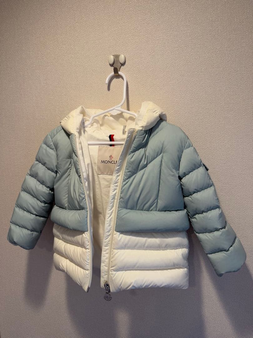 MONCLER 水色と白のダウンコート　サイズ85cm 美品