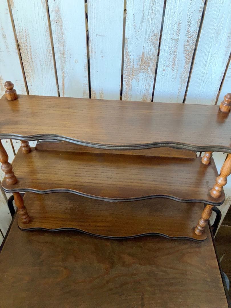 英国　ヴィンテージ　イギリス　三段　飾り棚