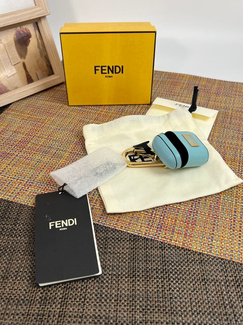 ✨未使用✨フェンディ FENDI Air Pods （第1・2世代）ケース