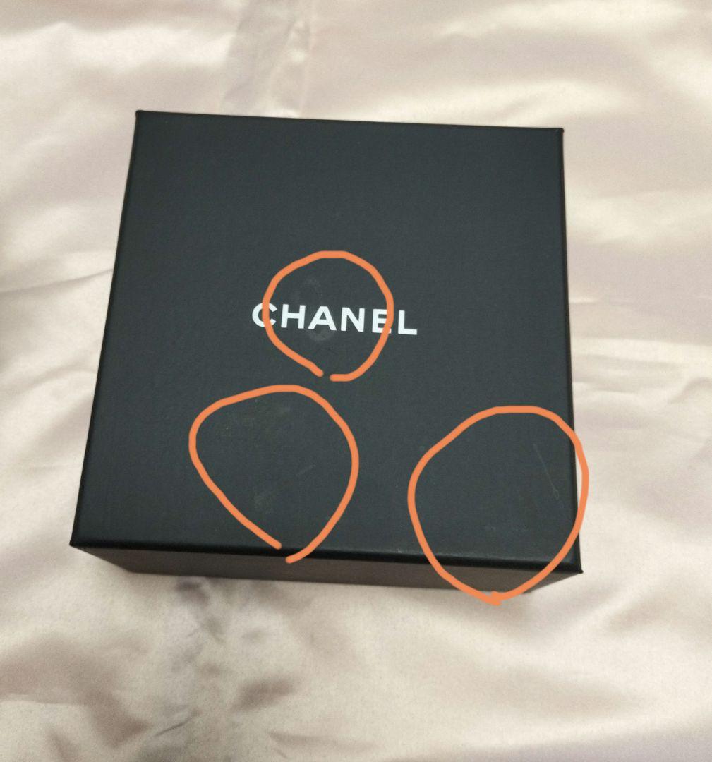CHANEL ホワイトコサージュ